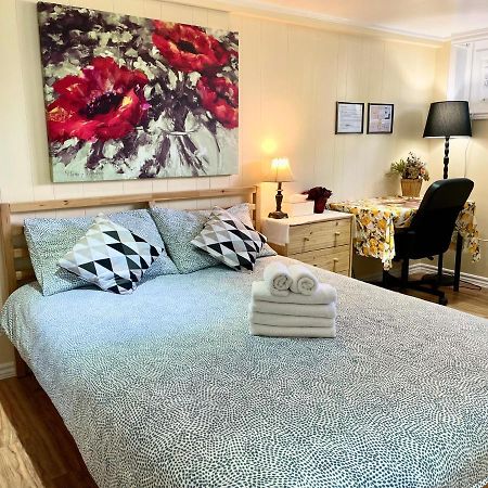 Perfect Home-Private Washrooms,Free Parking,High Speed Net 多伦多 外观 照片