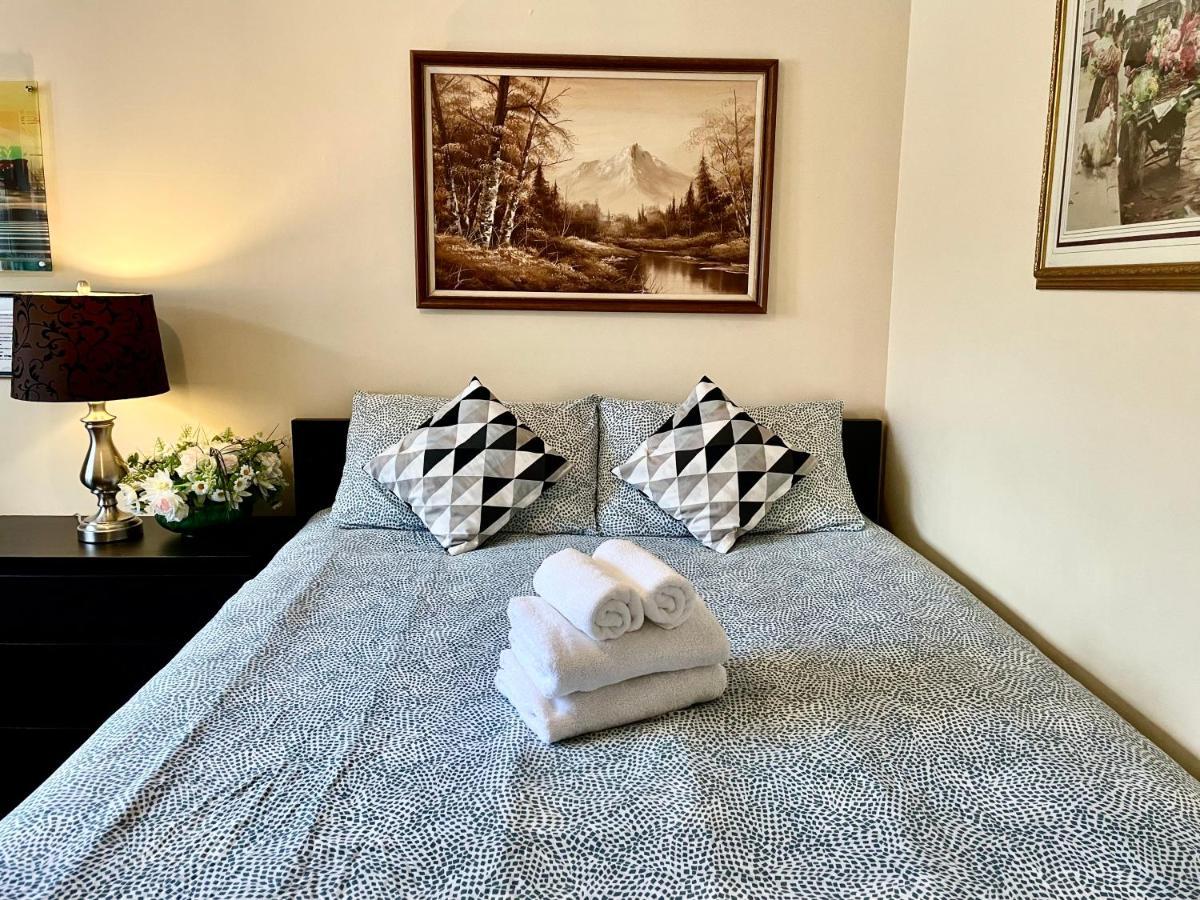 Perfect Home-Private Washrooms,Free Parking,High Speed Net 多伦多 外观 照片