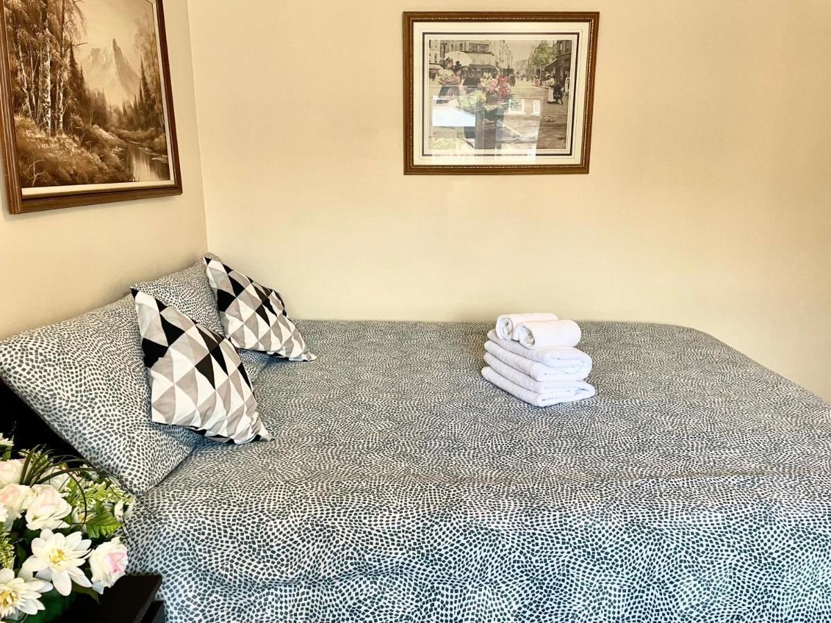 Perfect Home-Private Washrooms,Free Parking,High Speed Net 多伦多 外观 照片