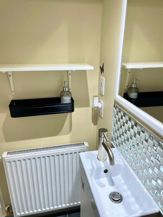 Perfect Home-Private Washrooms,Free Parking,High Speed Net 多伦多 外观 照片