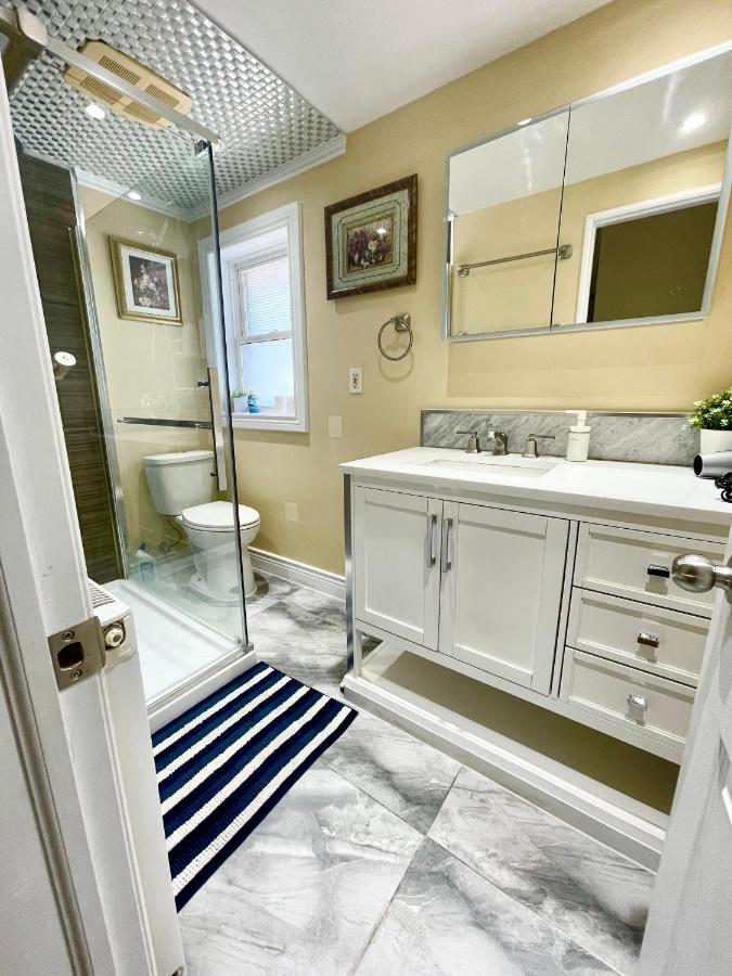 Perfect Home-Private Washrooms,Free Parking,High Speed Net 多伦多 外观 照片